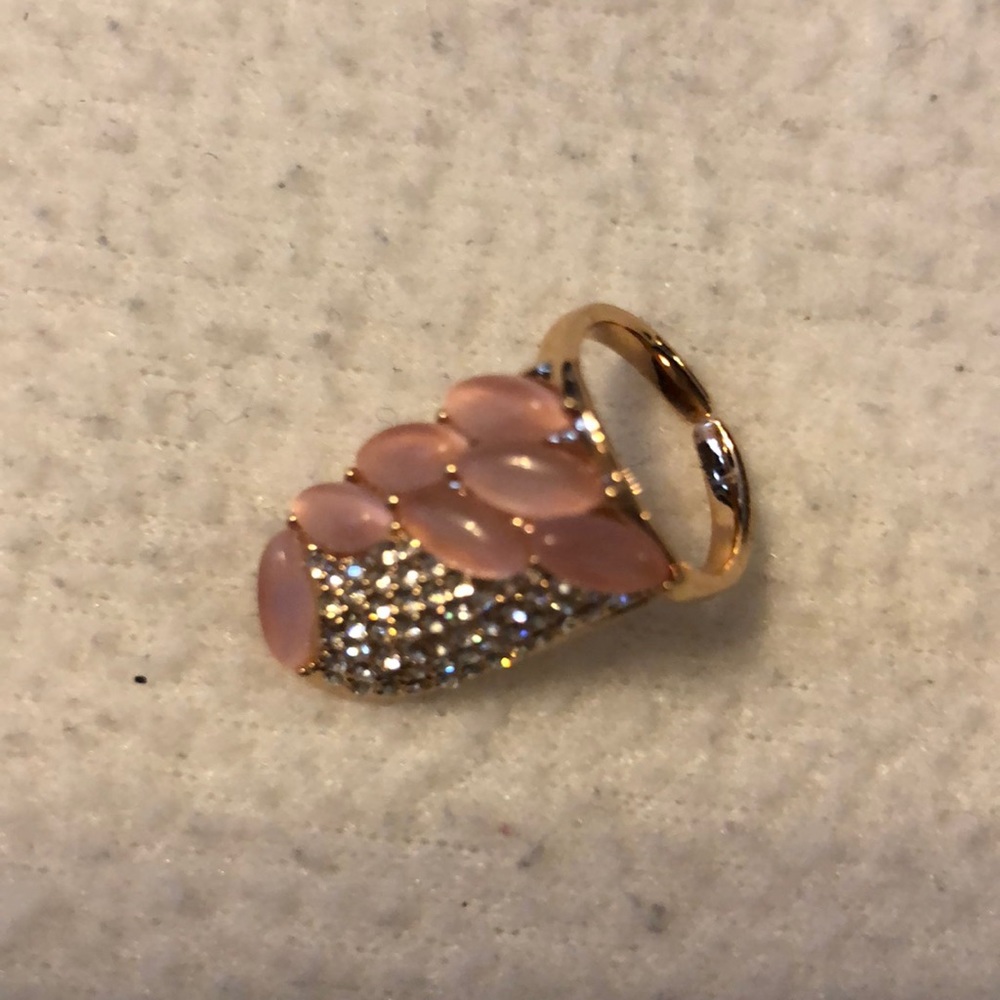 Finger nail ring